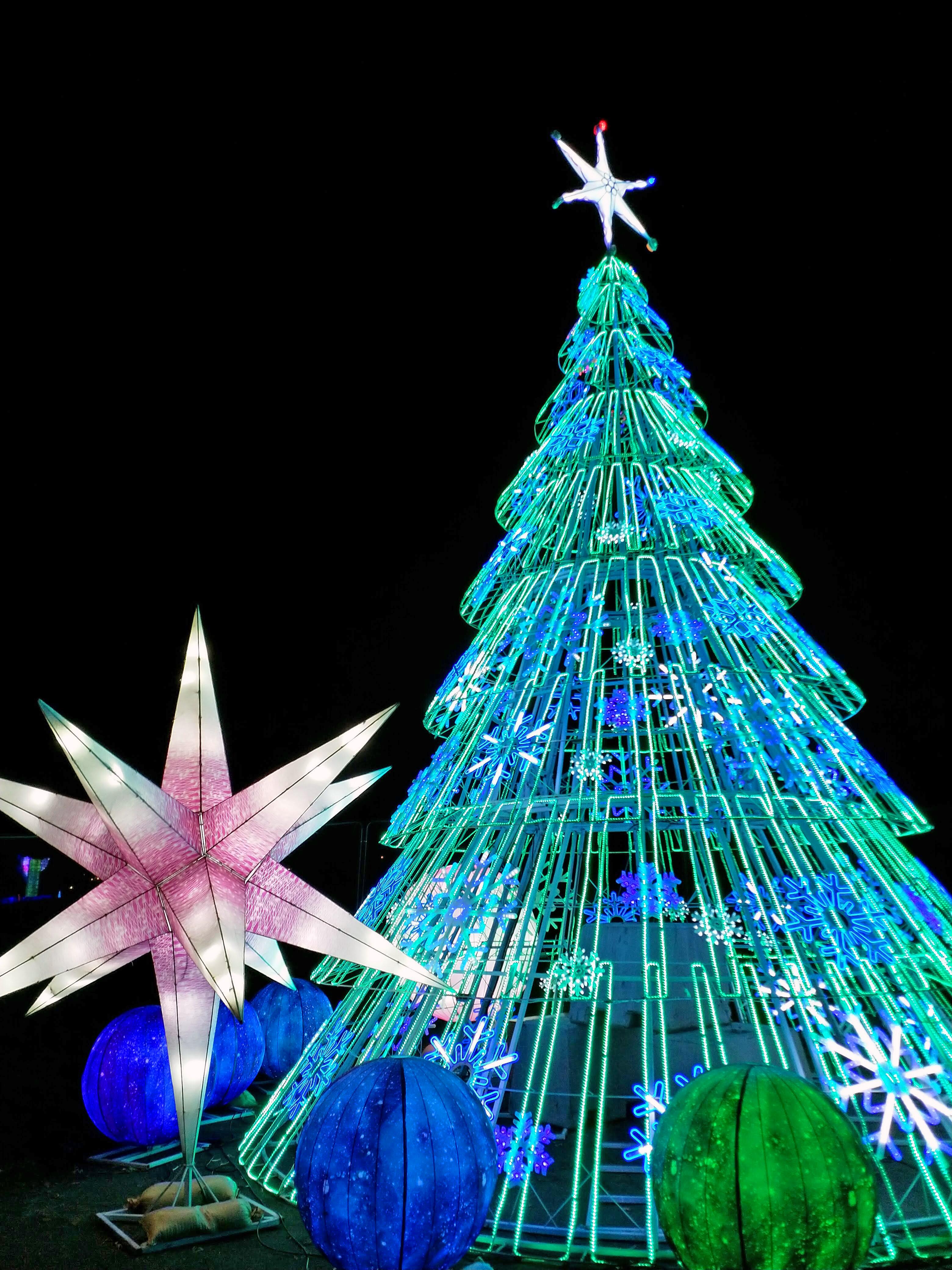 Lightopia Christmas Tree